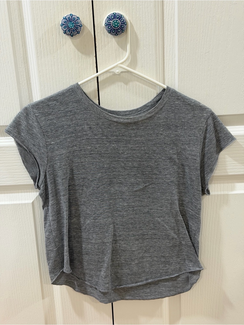 Forever 21 Heather Gray Short Sleeve Crewneck Tee
